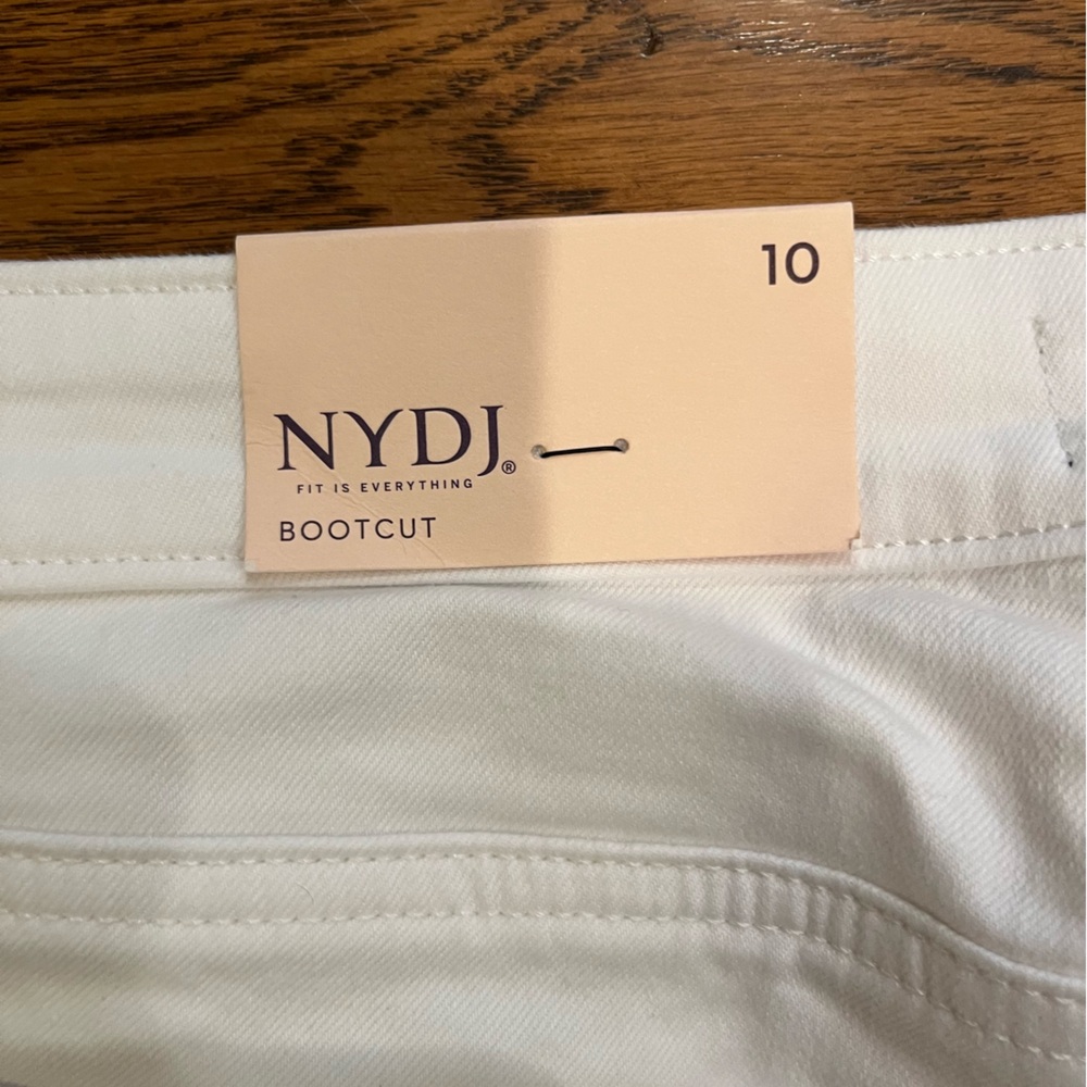 NYDJ Barbara Boot Cut Jeans - NWT - Picture 3 of 5